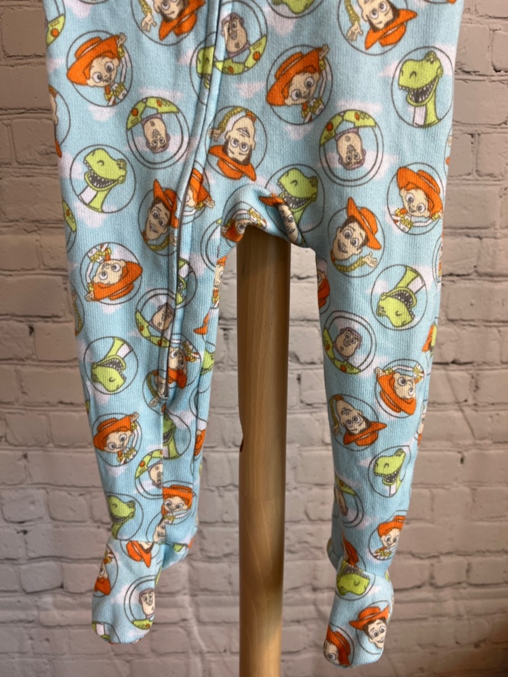 ⭐️⭐️ PICK 5 / $20 Disney Toy Story Blue One-Piece Pajamas - Picture 4 of 5